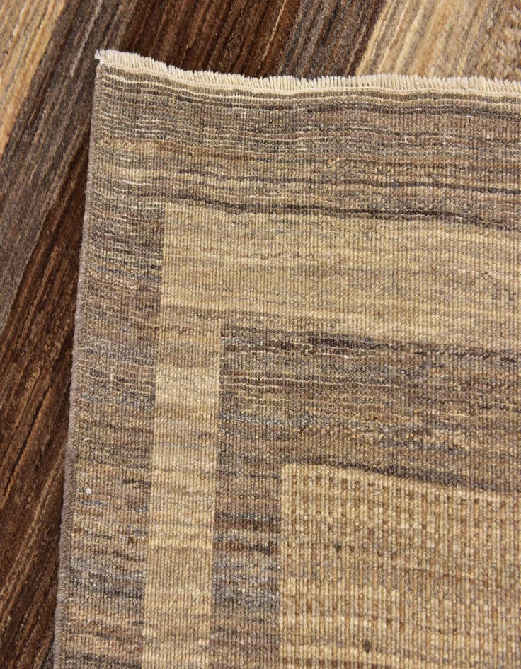 Detail image of 5' 2 x 6' 2  Hand Knotted Modern Ziegler Rug