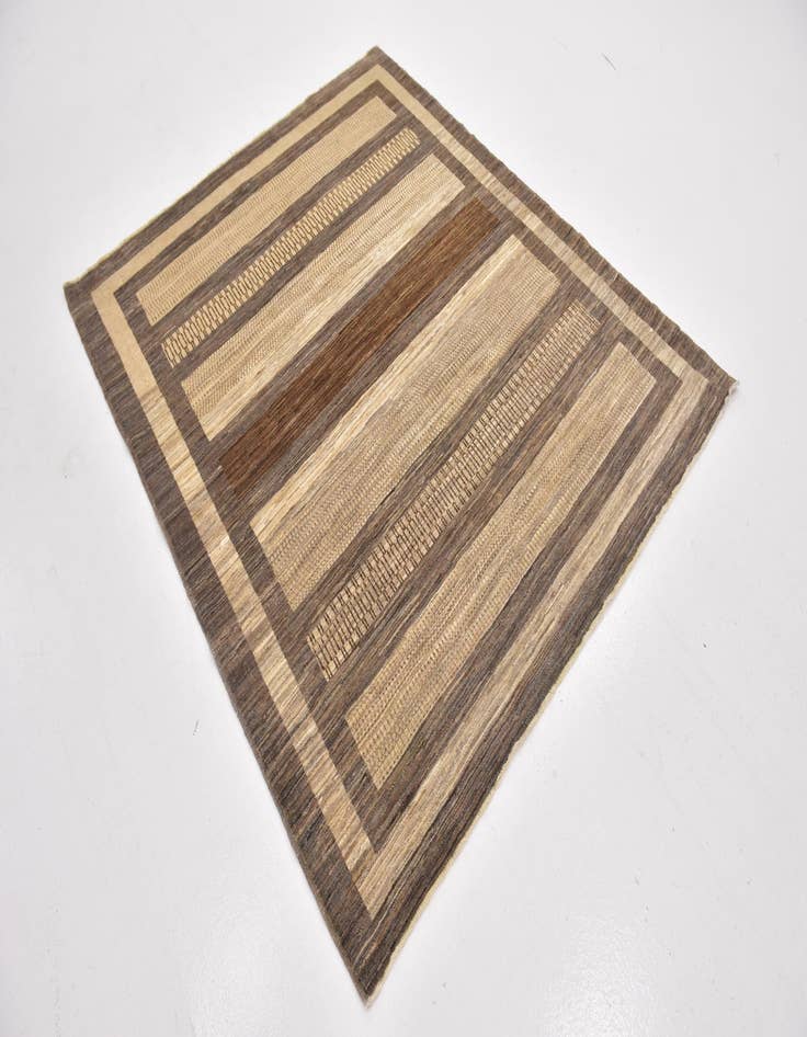 Detail image of 5' 2 x 6' 2  Hand Knotted Modern Ziegler Rug