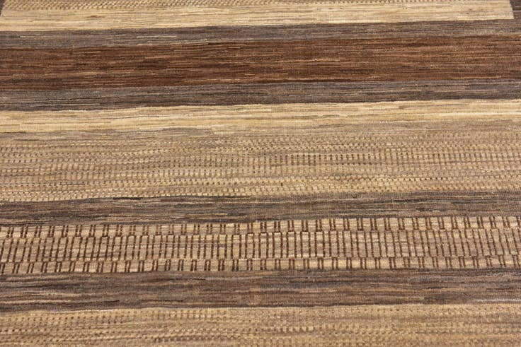 Detail image of 5' 2 x 6' 2 Hand Knotted Modern Ziegler Rug