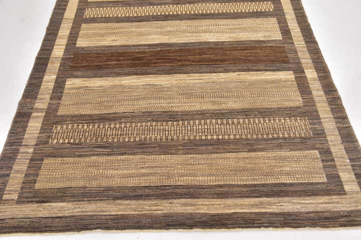 5' 2 x 6' 2 Hand Knotted Modern Ziegler Rug
