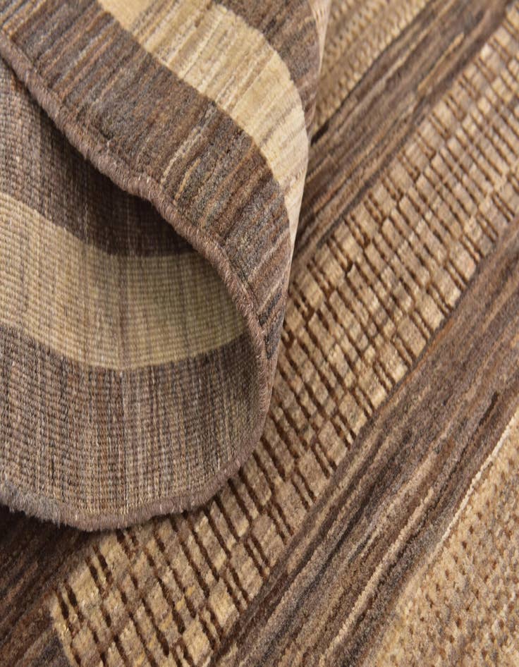 Detail image of 5' 2 x 6' 2  Hand Knotted Modern Ziegler Rug