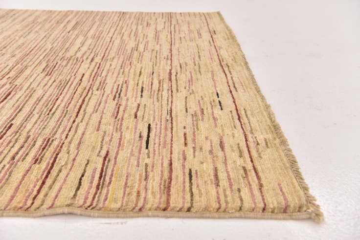 Detail image of 4' x 5' 10 Hand Knotted Modern Ziegler Rug