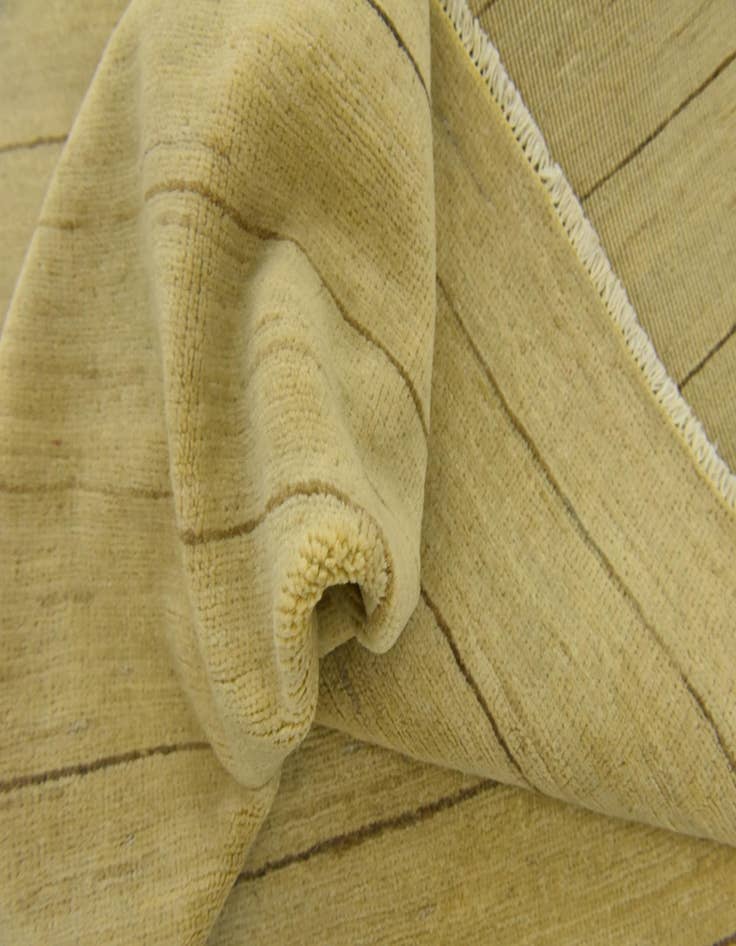 Detail image of 4' 7 x 5' 11  Hand Knotted Modern Ziegler Rug