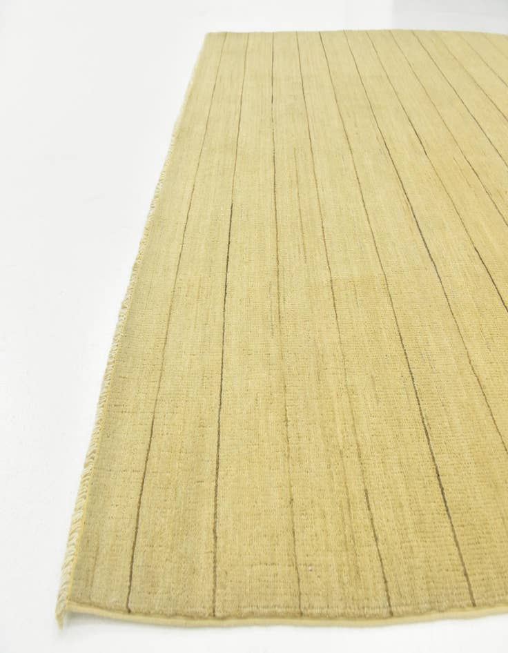 Detail image of 4' 7 x 5' 11  Hand Knotted Modern Ziegler Rug