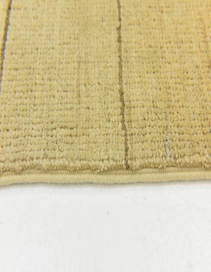 Detail image of 4' 7 x 5' 11  Hand Knotted Modern Ziegler Rug