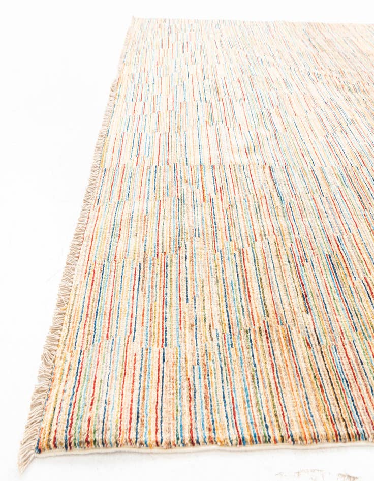 Detail image of 6' 7 x 9' 7 Hand Knotted Modern Ziegler Rug