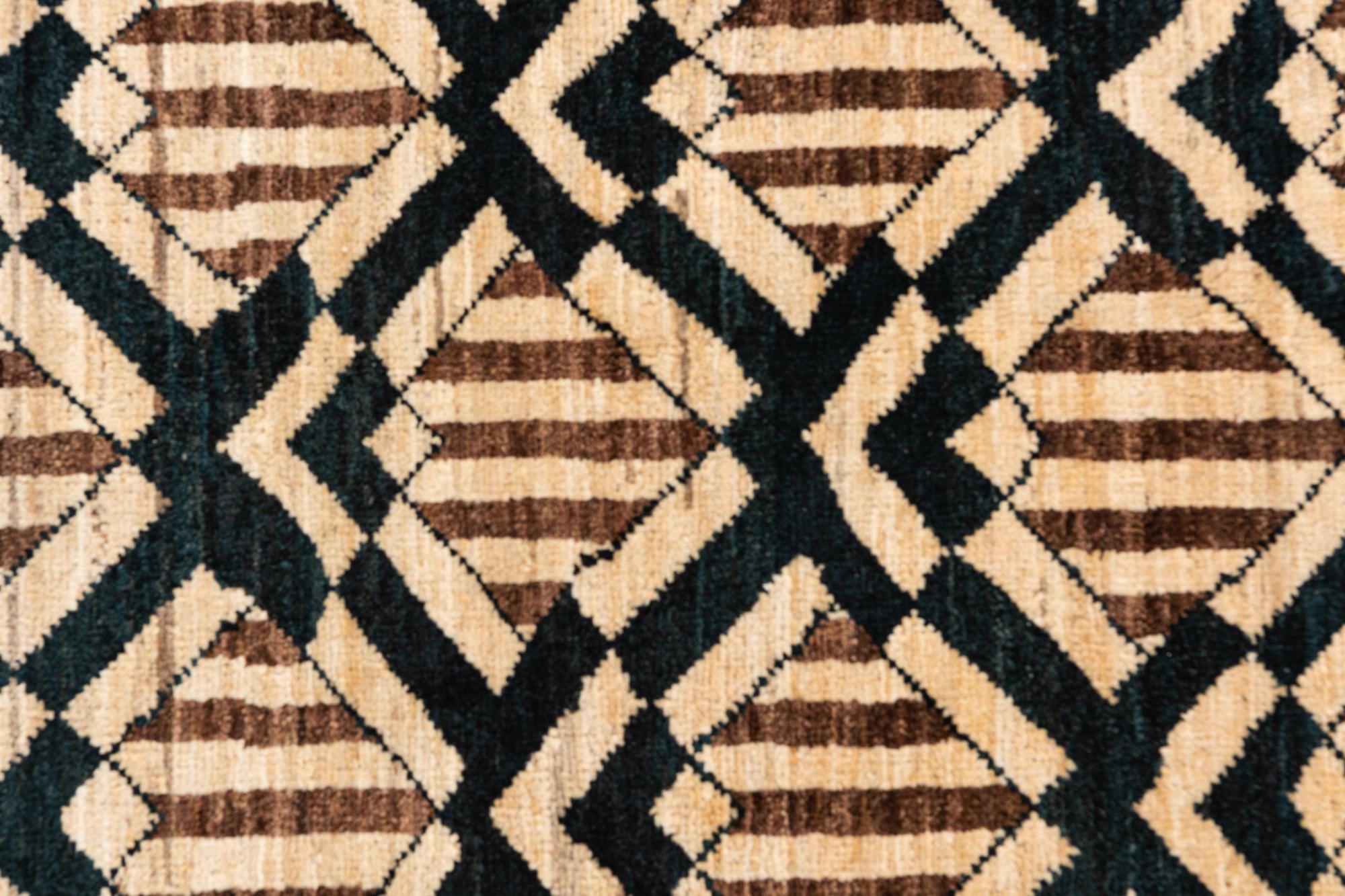 5' 1 x 6' 9 Hand Knotted Modern Ziegler Wool Rug