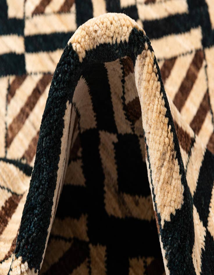 Detail image of 5' 1 x 6' 9  Hand Knotted Modern Ziegler Wool Rug