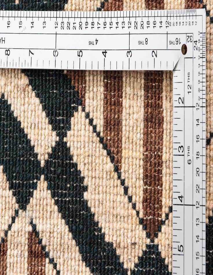 Detail image of 5' 1 x 6' 9  Hand Knotted Modern Ziegler Wool Rug