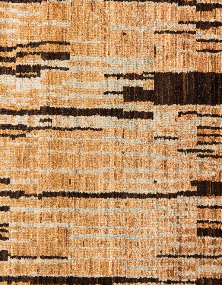 Detail image of 4' 8 x 6' 6  Hand Knotted Modern Ziegler Wool Rug