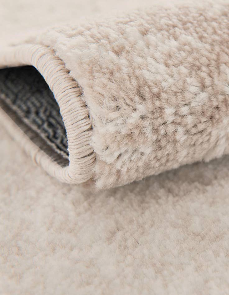 Detail image of 7' 10 x 11' Monte Carlo Rug