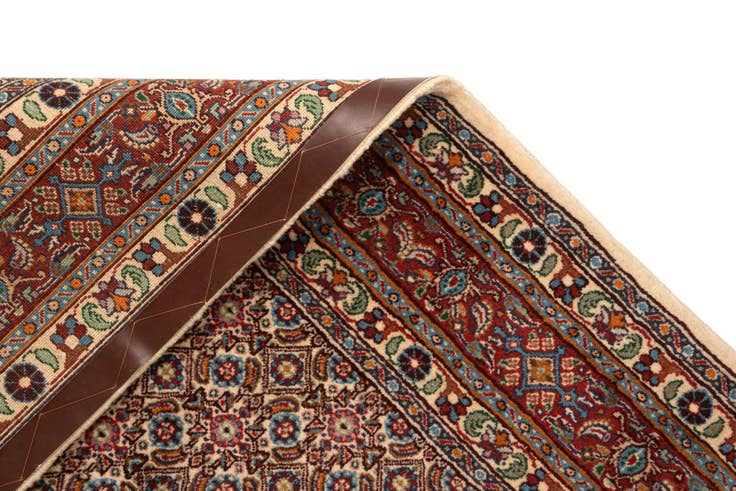 Detail image of 3' 5 x 4' 11 Mood Wool Rug