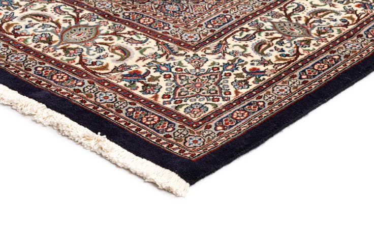 Detail image of 6' 7 x 9' 10 Mood Wool Rug