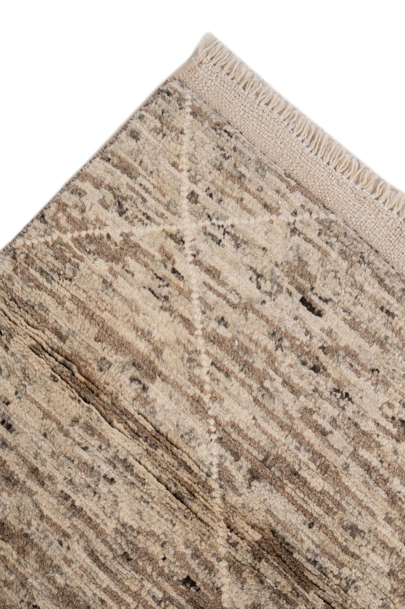 5' 6 x 7' 9 Hand Knotted Moroccan Wool Rug