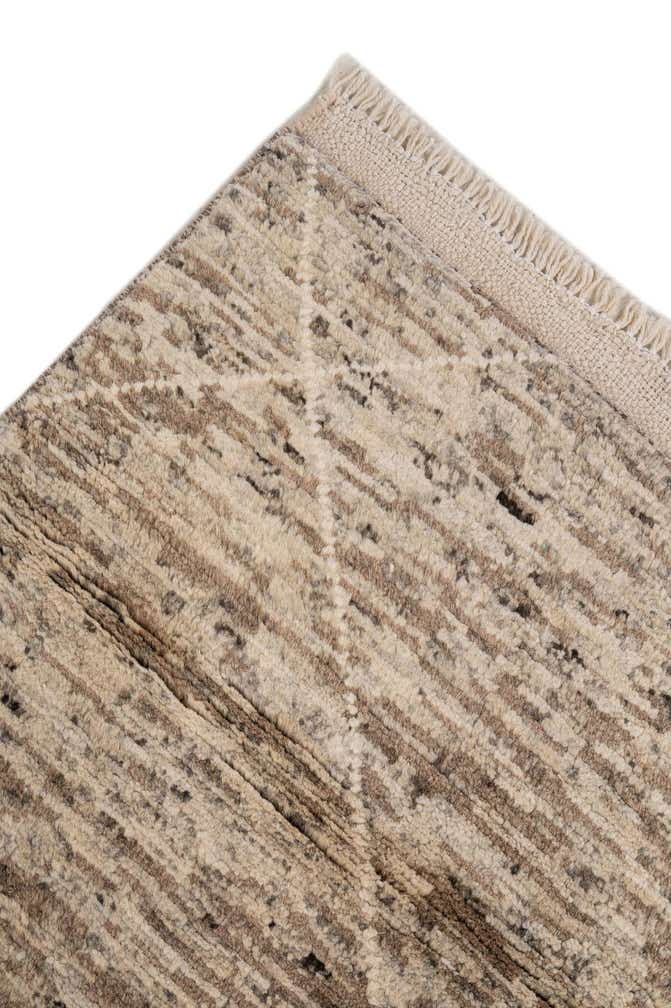 5' 6 x 7' 9 Hand Knotted Moroccan Wool Rug