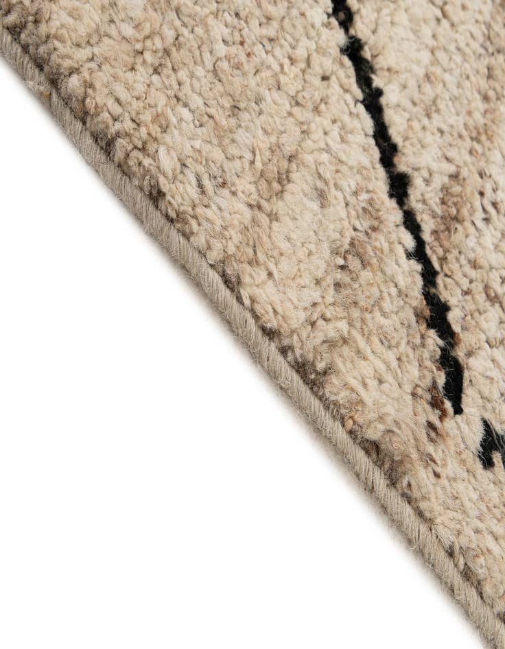 Detail image of 6' 7 x 10' Hand Knotted Moroccan Wool Rug