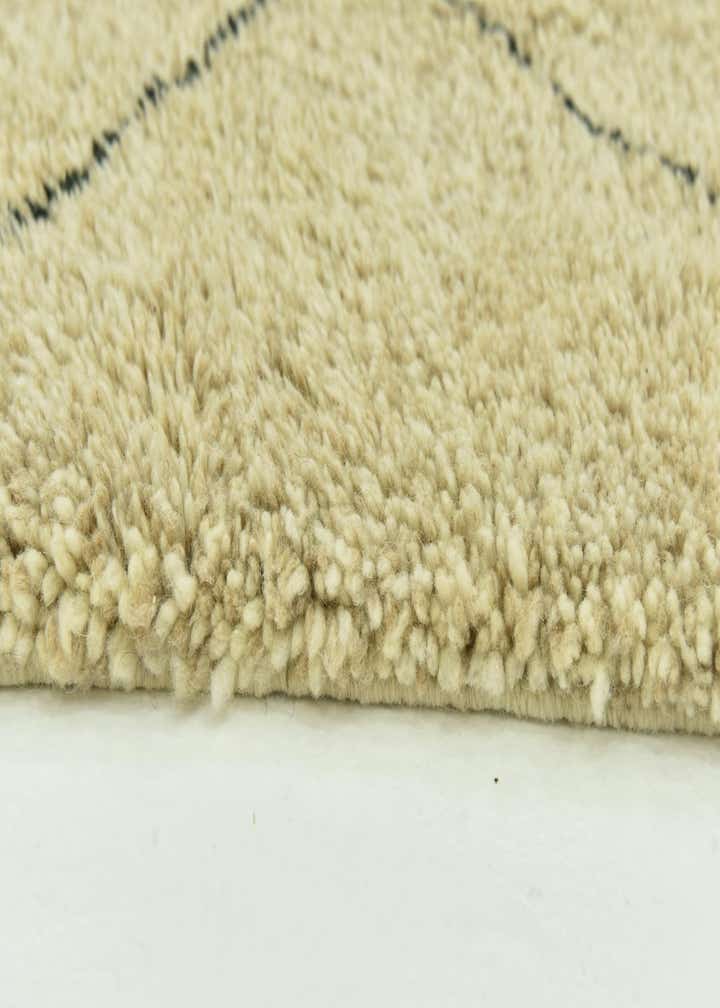 5' 8 x 7' 7 Hand Knotted Moroccan Wool Rug