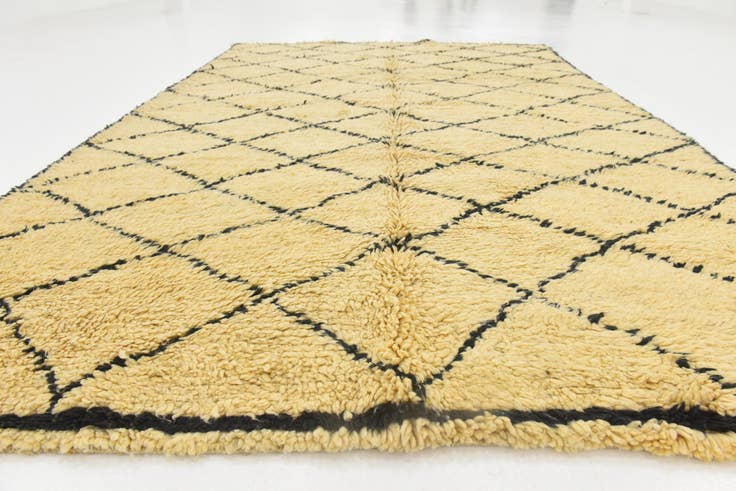 Detail image of 6' 5 x 9' 10 Hand Knotted Moroccan Wool Rug