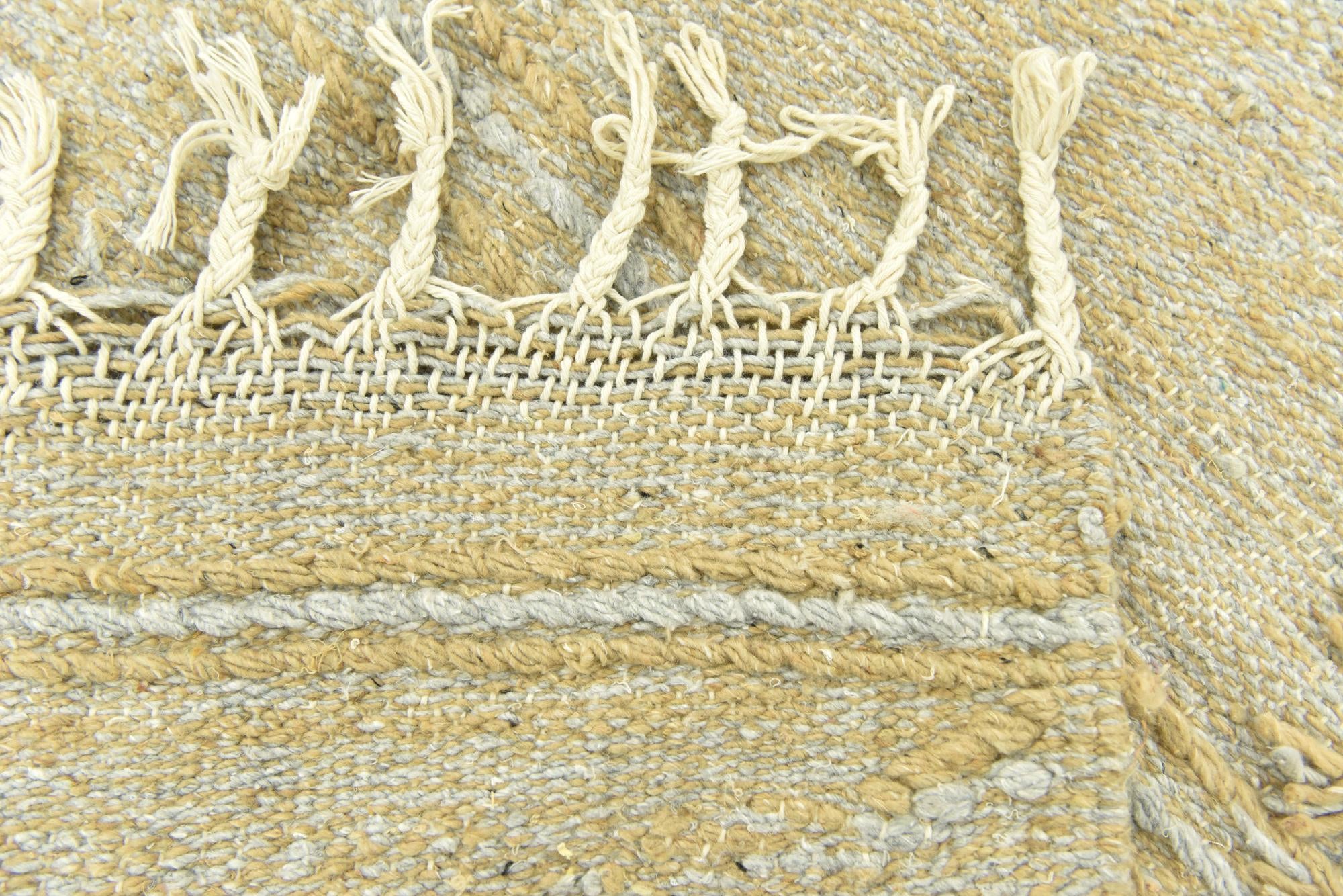 5' 1 x 8' 10 Hand Knotted Moroccan Wool Rug