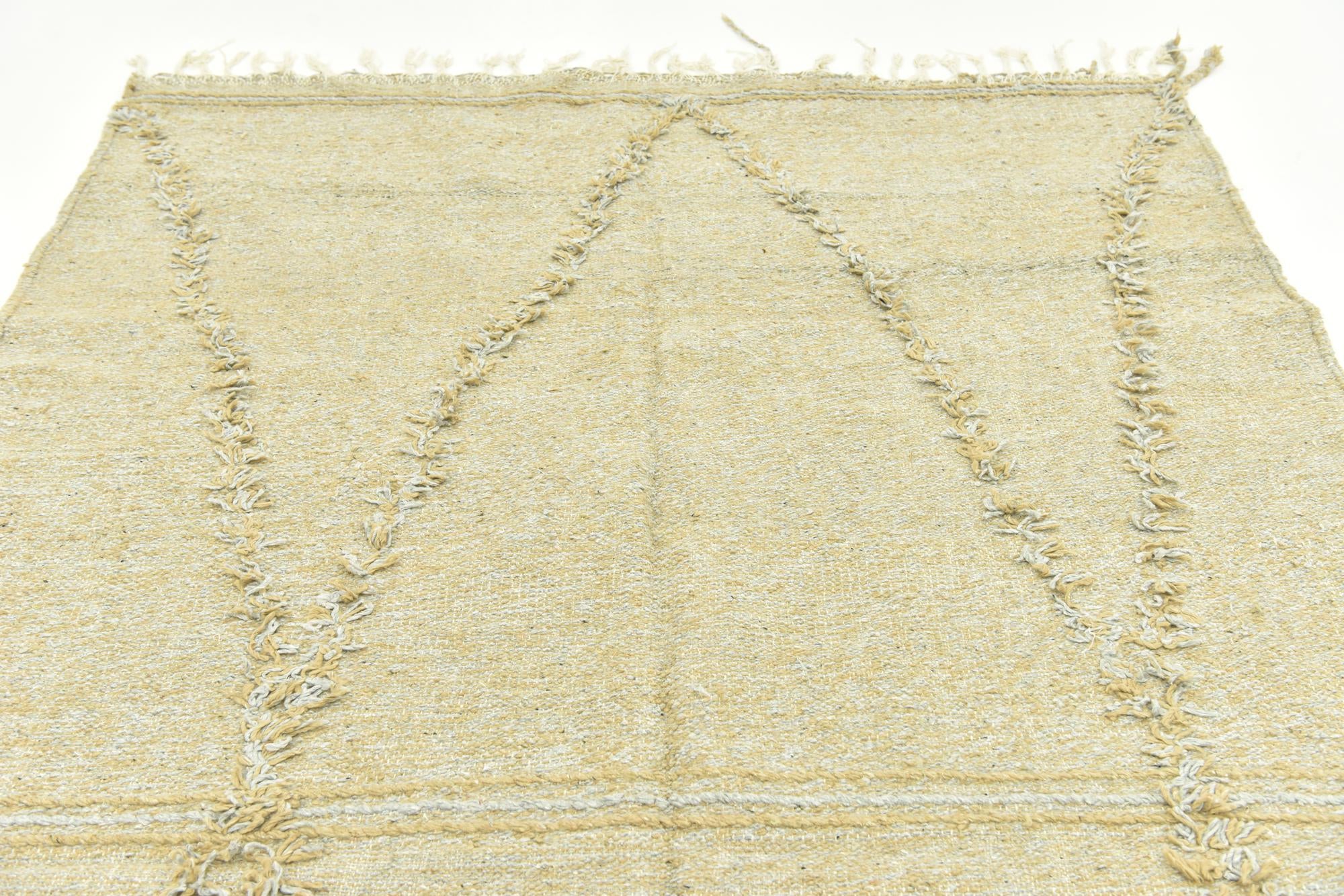 5' 1 x 8' 10 Hand Knotted Moroccan Wool Rug