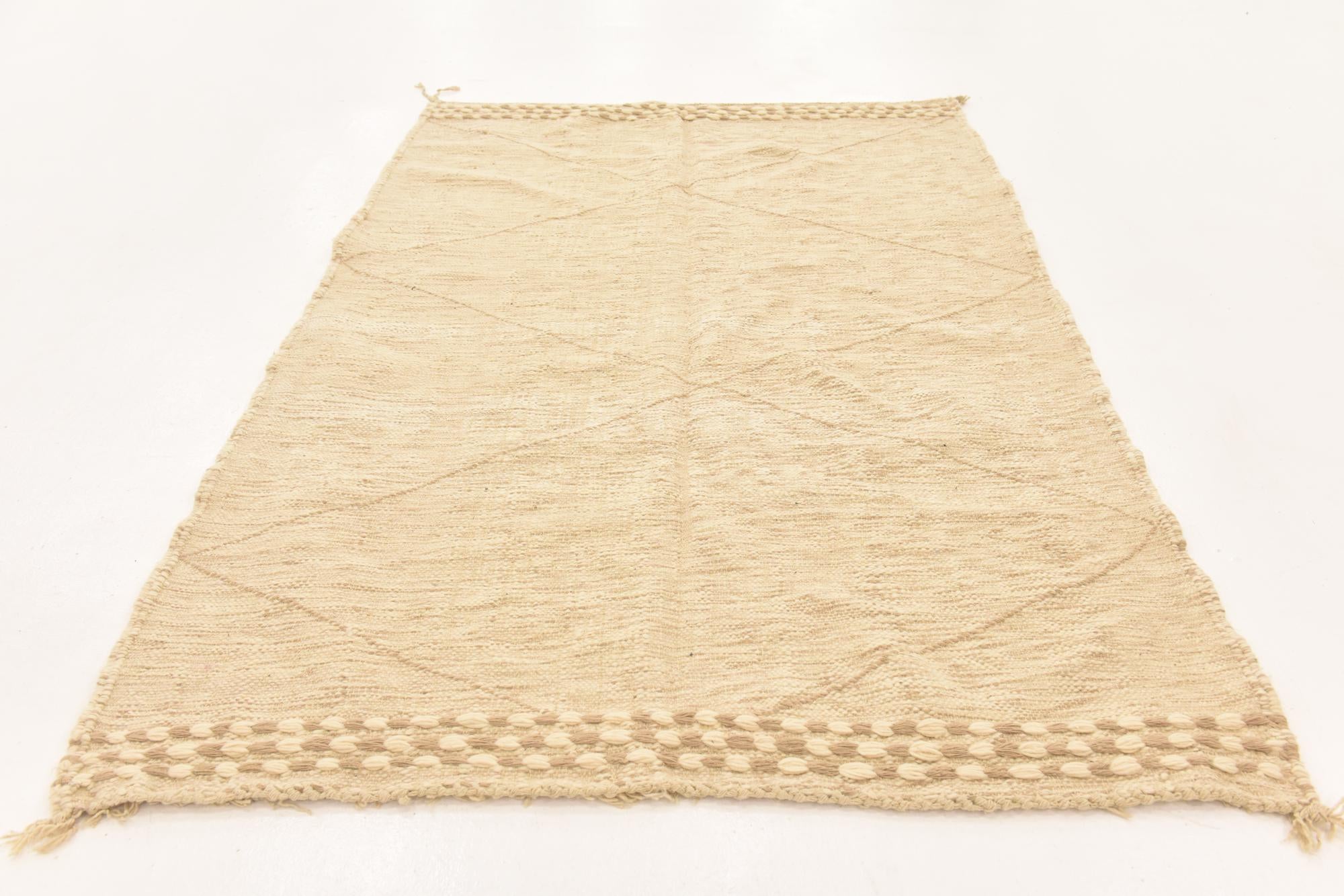5' 4 x 8' 5 Hand Knotted Moroccan Wool Rug