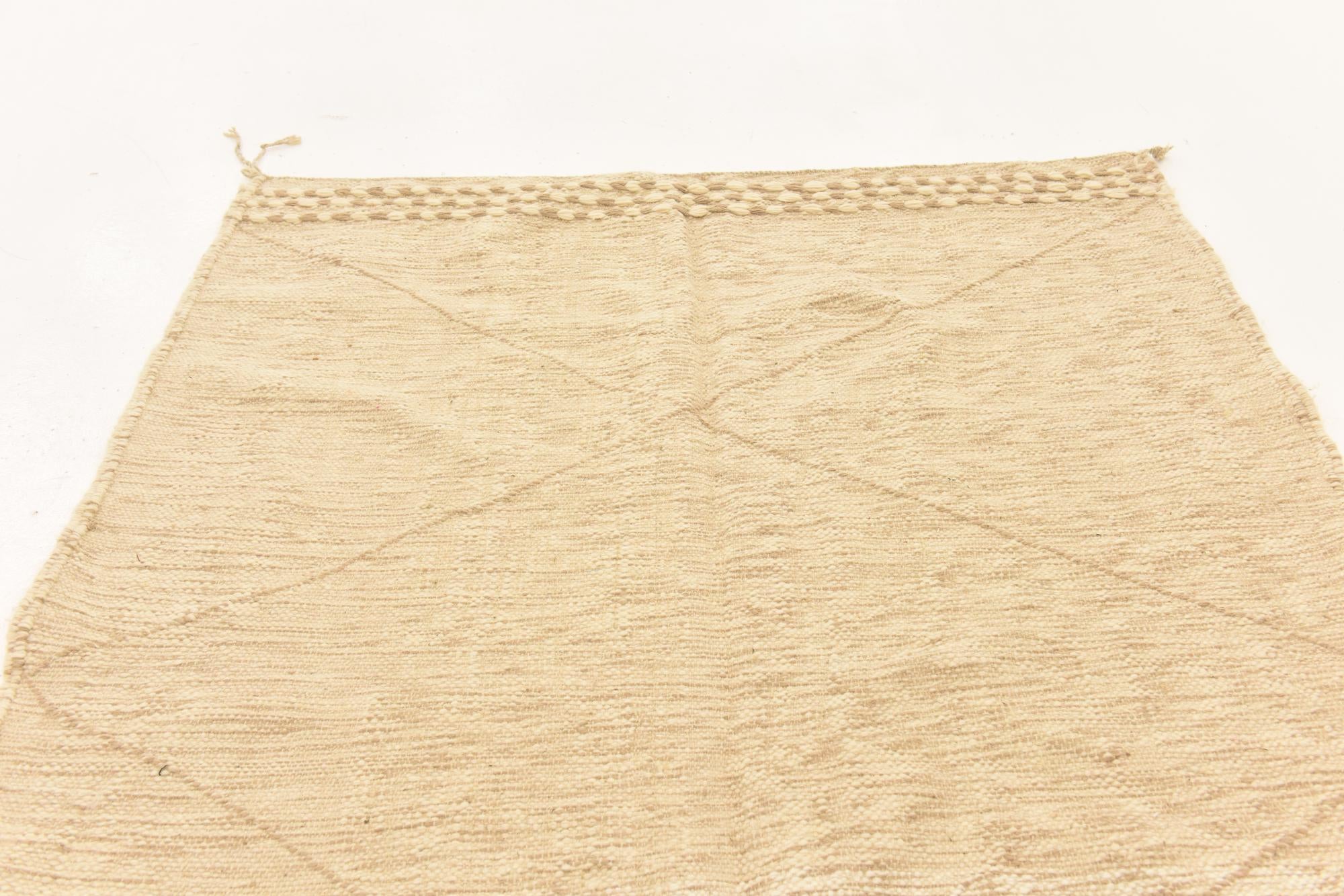 5' 4 x 8' 5 Hand Knotted Moroccan Wool Rug