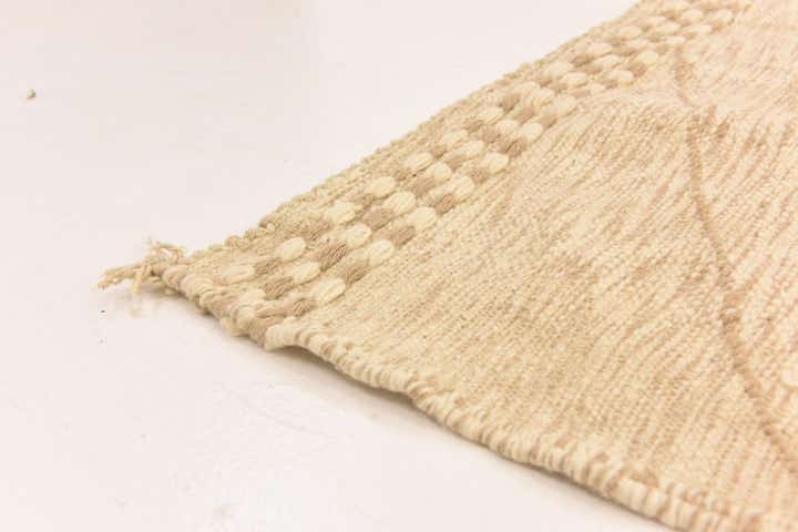 5' 4 x 8' 5 Hand Knotted Moroccan Wool Rug