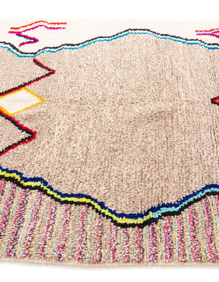 Detail image of 5' 7 x 8' 5  Hand Knotted Moroccan Wool Rug