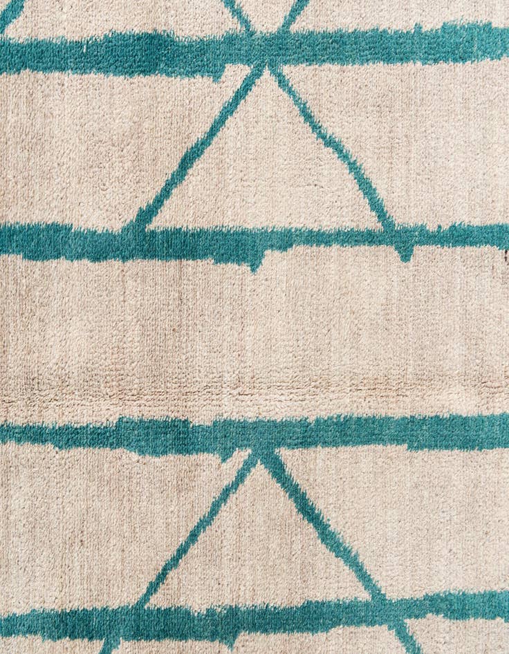 Detail image of 5' 7 x 7' 9  Hand Knotted Moroccan Wool Rug