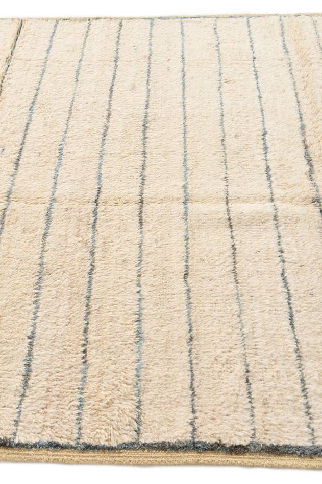 Detail image of 6' 3 x 9' 5 Hand Knotted Moroccan Wool Rug