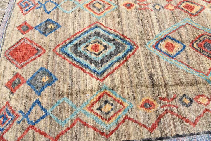 5' 1 x 7' 5 Hand Knotted Moroccan Wool Rug