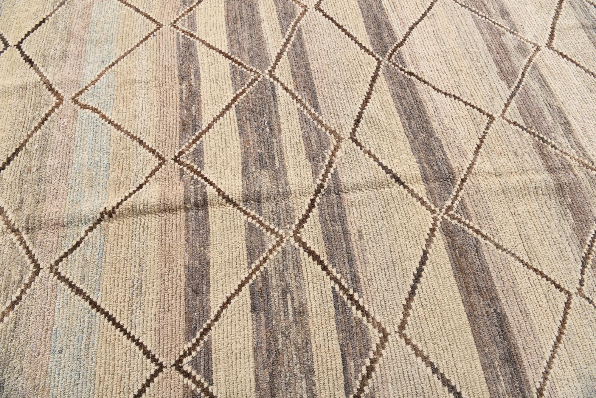 8' 1 x 9' 5 Hand Knotted Moroccan Wool Rug