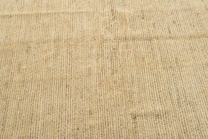 5' 9 x 8' 8 Hand Knotted Moroccan Wool Rug