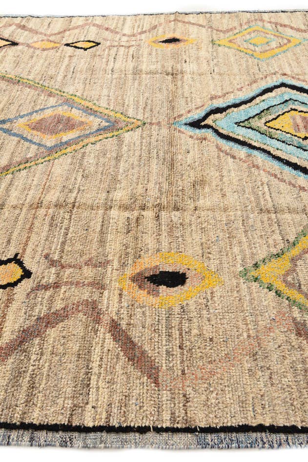 Detail image of 9' 10 x 14' 10 Hand Knotted Moroccan Wool Rug