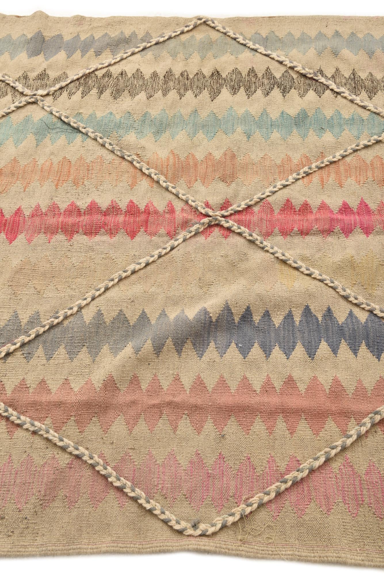 4' 8 x 6' 6 Hand Knotted Moroccan Wool Rug