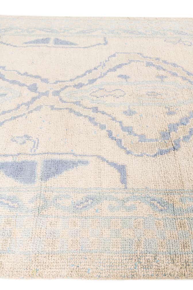 5' 8 x 8' 8 Hand Knotted Moroccan Wool Rug