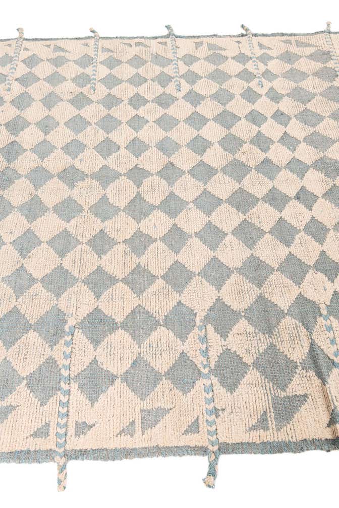 5' 3 x 7' Hand Knotted Moroccan Wool Rug