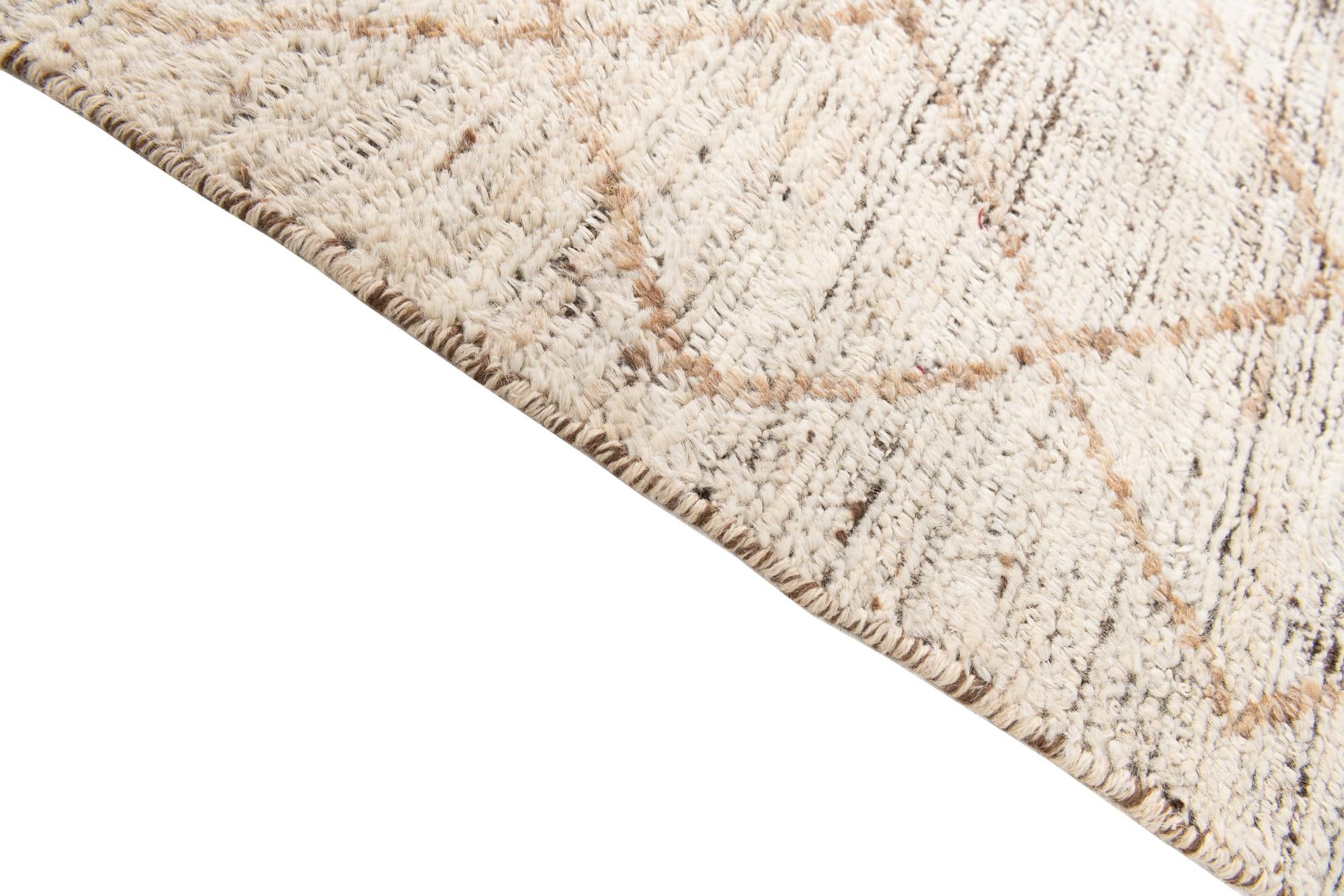 4' 10 x 6' 10 Hand Knotted Moroccan Wool Rug