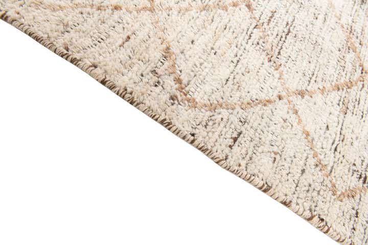 4' 10 x 6' 10 Hand Knotted Moroccan Wool Rug