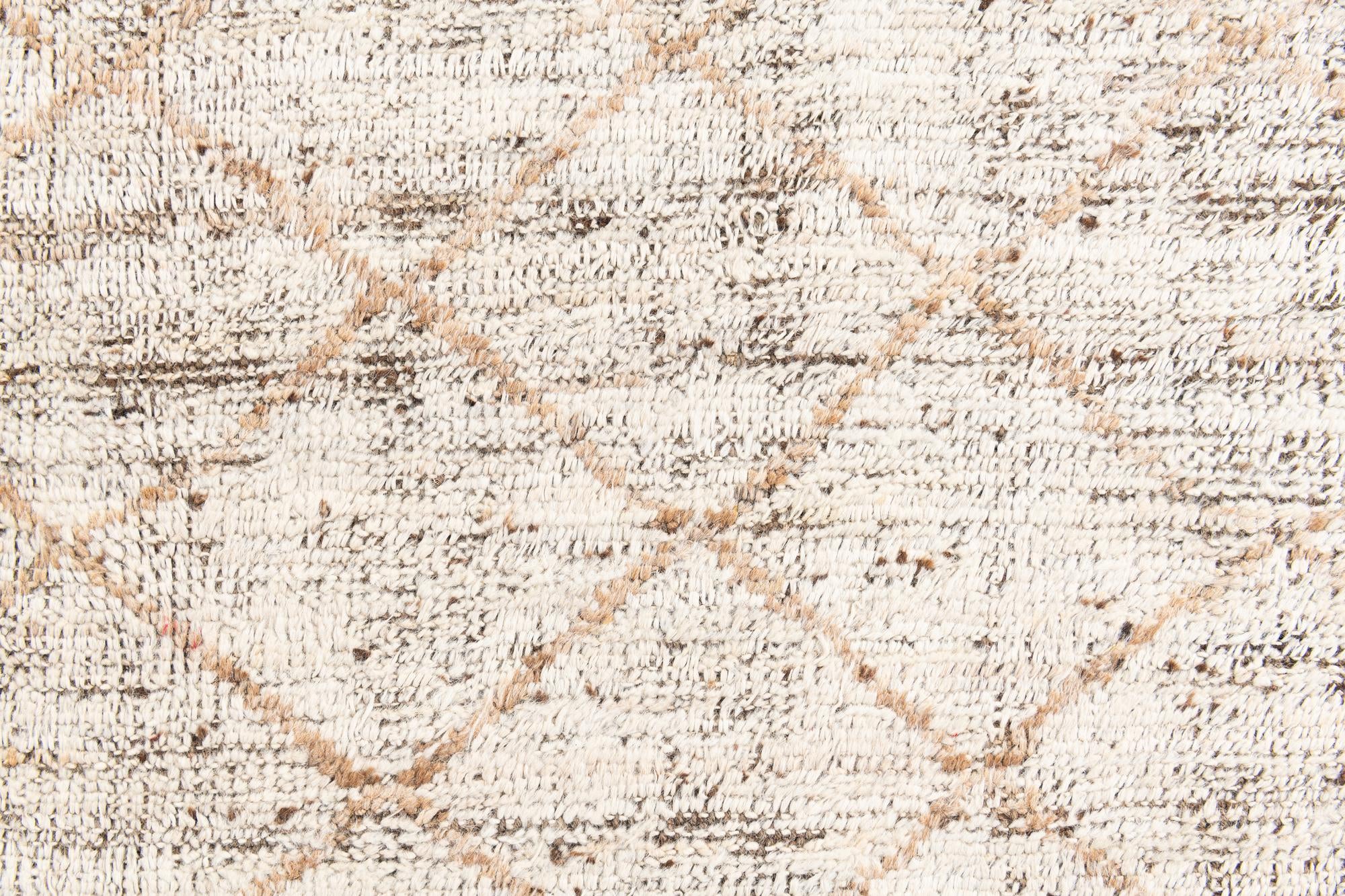 4' 10 x 6' 10 Hand Knotted Moroccan Wool Rug