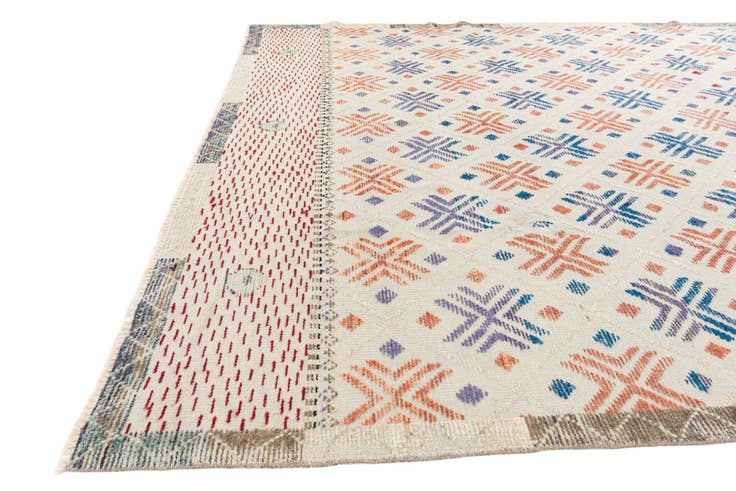 Detail image of 7' 8 x 10' 4 Hand Knotted Moroccan Wool Rug