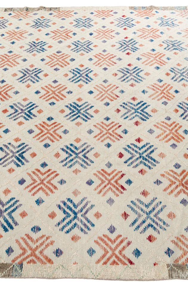 Detail image of 7' 8 x 10' 4 Hand Knotted Moroccan Wool Rug