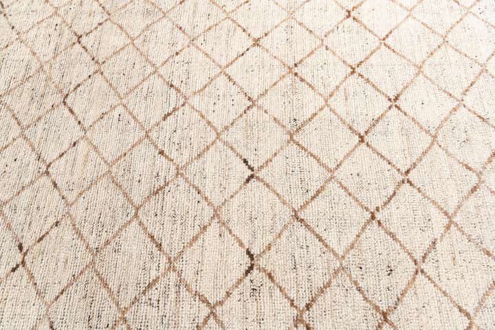 5' 2 x 6' 10 Hand Knotted Moroccan Wool Rug