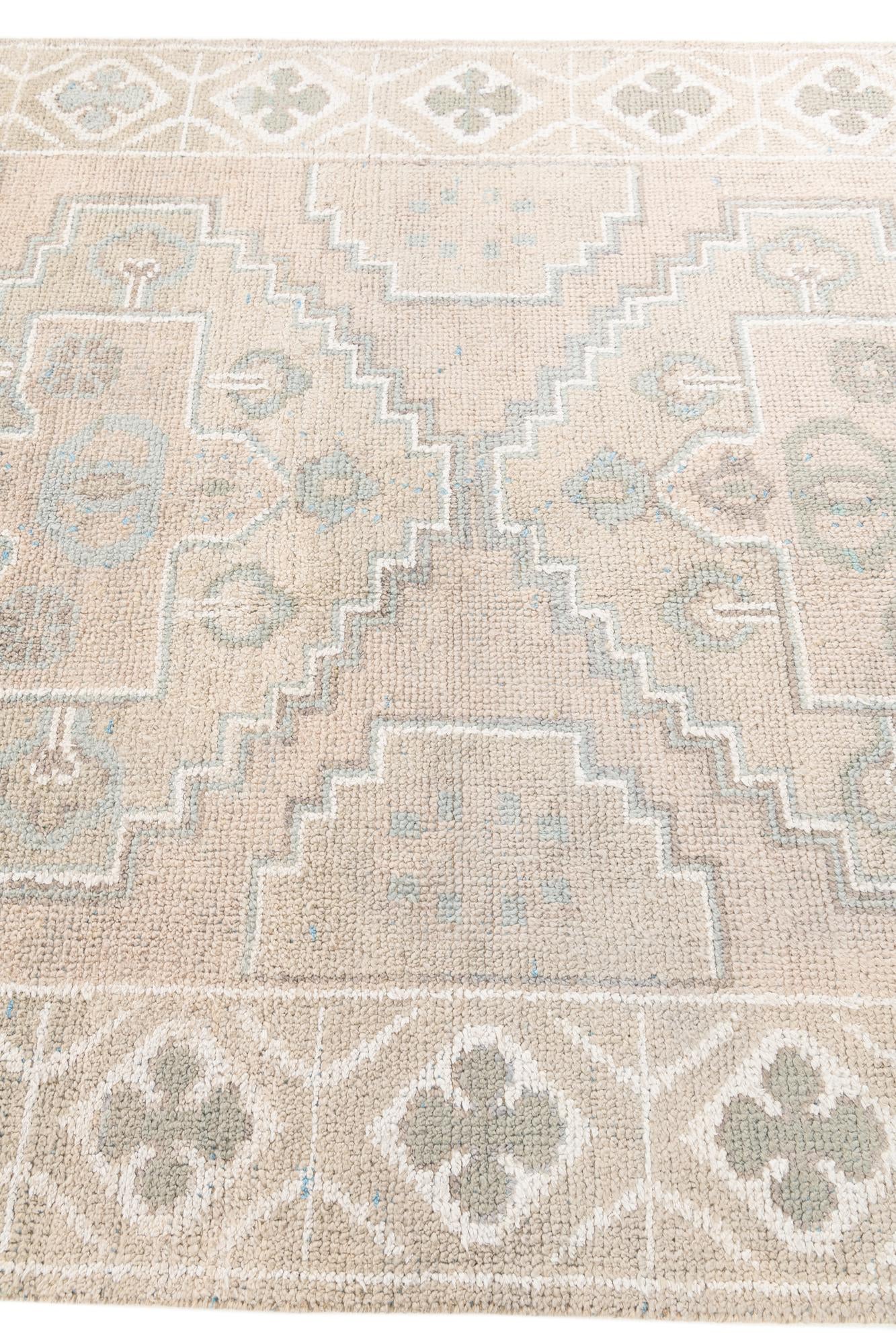 6' x 8' 9 Hand Knotted Moroccan Wool Rug