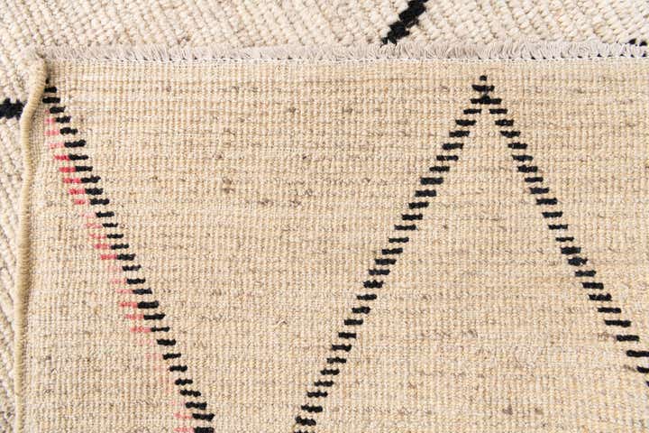 5' 3 x 8' 3 Hand Knotted Moroccan Wool Rug