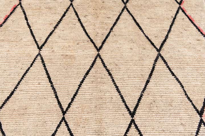 5' 4 x 7' 9 Hand Knotted Moroccan Wool Rug