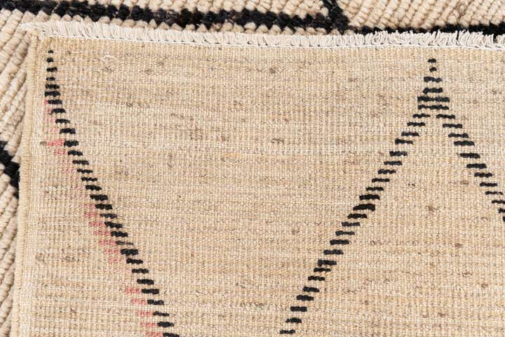 5' 4 x 7' 9 Hand Knotted Moroccan Wool Rug