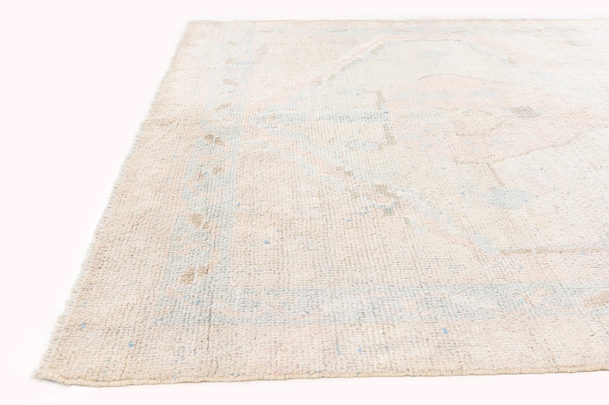 7' 2 x 10' Hand Knotted Moroccan Wool Rug