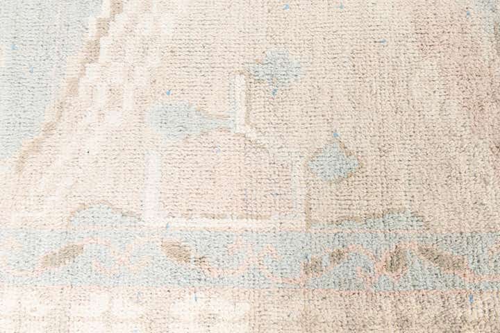 7' 2 x 10' Hand Knotted Moroccan Wool Rug
