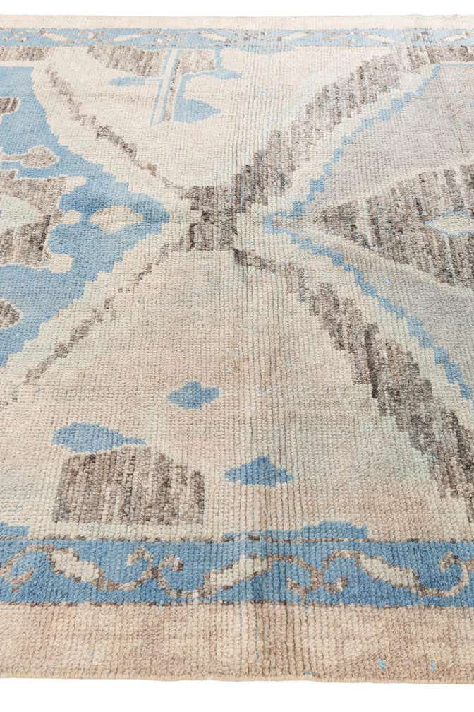 7' 2 x 10' Hand Knotted Moroccan Wool Rug